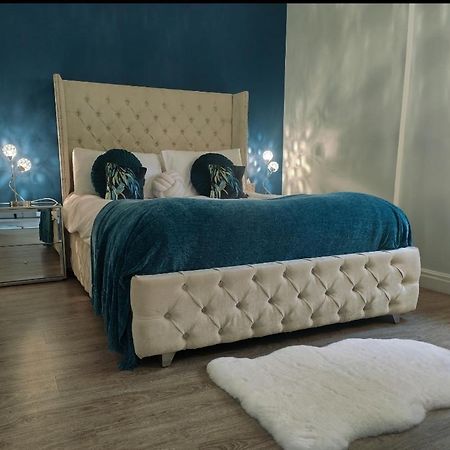 Chester City Apartments - With Free Parking Esterno foto