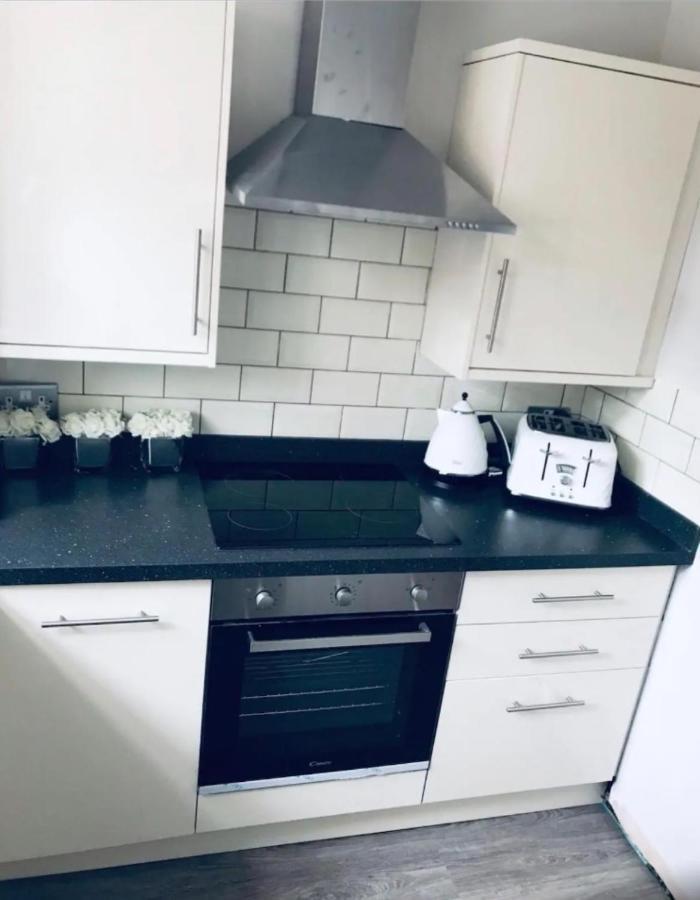 Chester City Apartments - With Free Parking Esterno foto
